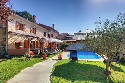 Villa Katherine with Pool and Game Room