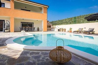 Villa Nur Amela - Pool, Whirlpool, Darts