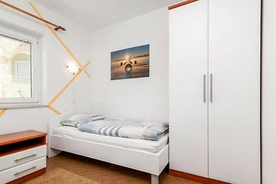 Family Apartment Stinjan with Garden View