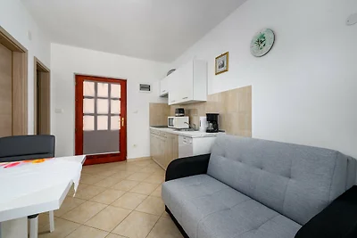 Relaxing Summer Apartment - Pool, Sauna, Jacu...