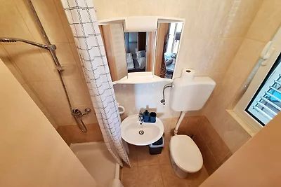 Apartment Nikolina 2 mit Meerblick