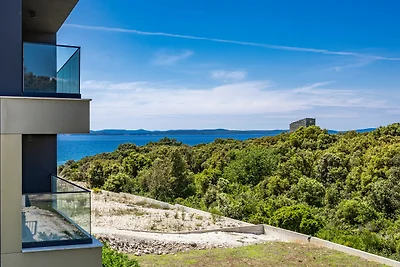 The Riviera Three - Luxury Waterfront...