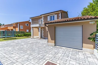 Lotus Elite Villa mit Pool und Whirlpool 3