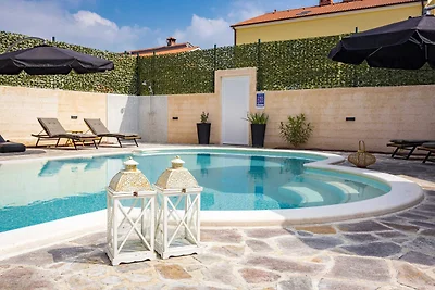 Villa Nur Amela - Pool, Whirlpool, Darts