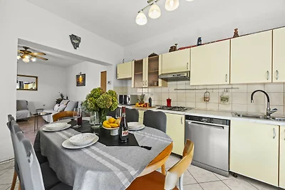 Charmante Dreizimmerwohnung in Meeresnähe