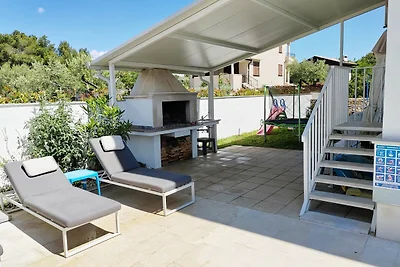 Villa mit Pool und Meerblick in Fazana -...