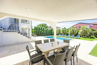 Relaxing Villa near Porec with Pool - Susanne