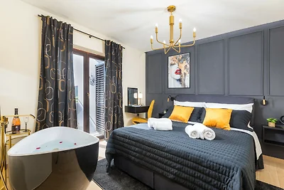 Luxe Apt Marceta 6 - Paarurlaub mit Pool