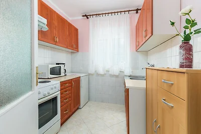 Cozy Apartment Desiree - Couple Getaway