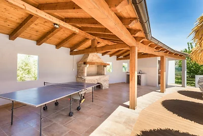 Luxe Apt Marceta 6 - Paarurlaub mit Pool