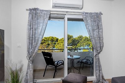 Apartment Ivana - Sea View, Pet Friendly