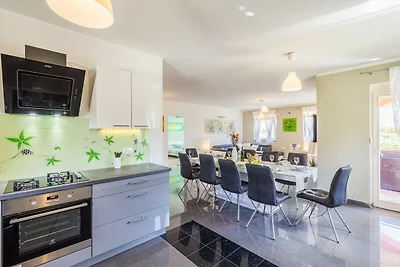 Villa für 10 Personen mit Pool, Grill,...