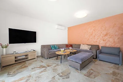 Villa Nur Amela - Pool, Whirlpool, Darts