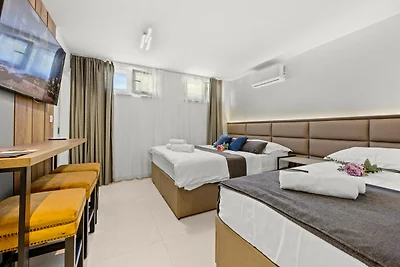 The Marina Studio - Waterfront Residence