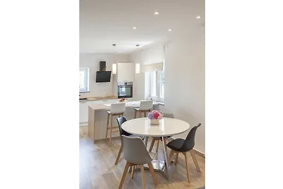 Modernes Apartment mit drei Schlafzimmern - B...