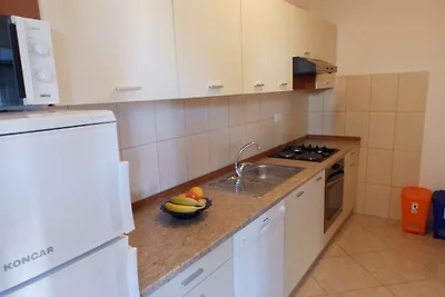 Four Bedroom Apt. near the Beach - Villa...