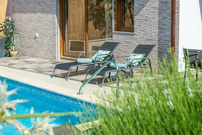 Charming Holiday House Mara