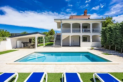 Relaxing Villa near Porec with Pool - Susanne
