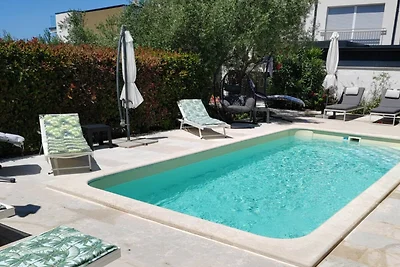 Villa mit Pool und Meerblick in Fazana -...