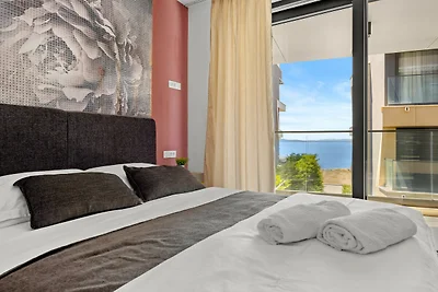 The Riviera Three - Luxury Waterfront...