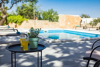 Modern Apt, Shared Pool, Balcony - Cesare 3