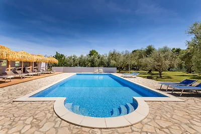 Marceta Apartment 1 - Pool and Big Garden