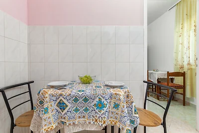 Cozy Apartment Desiree - Couple Getaway