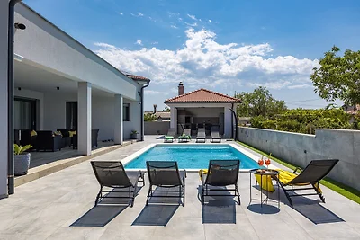 Villa Speranza with Private Illuminated Pool
