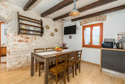 Villa Marceta mit Gemeinschaftspool