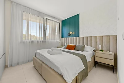 The Adriatic - Luxury Waterfront Apartment