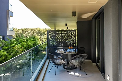 The Sunset - Luxury Waterfront Apartment