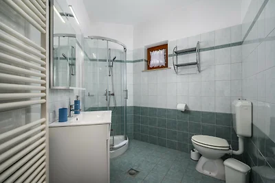 Relaxing Summer Apartment - Pool, Sauna, Jacu...