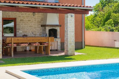 Wonderful Villa Prisedi with Private Pool