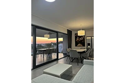 Sea View and Wonderful Balcony - Max 3