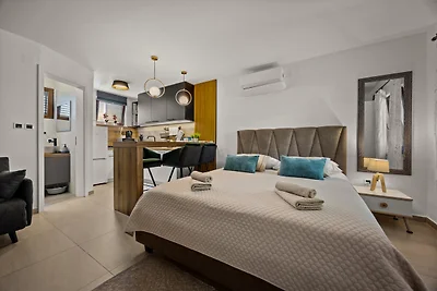 Sea Breeze Funtana Studio Apartment A10