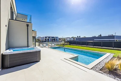 Designer-Strandvilla Limes - Pool, Spa &...