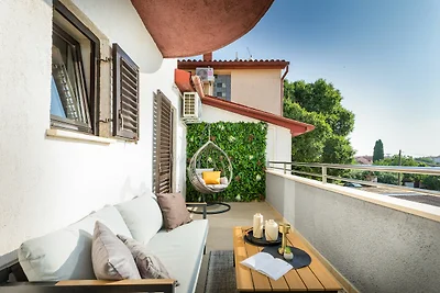 Luxe Apt Marceta 6 - Paarurlaub mit Pool