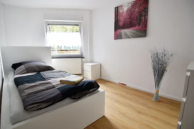 ME02a Ferienwohnung mit Garten
