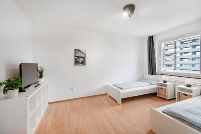 HAN39 Apartment mit Balkon in Laatzen bei Hannover Messenähe