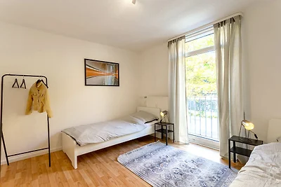 MET01 Ferienwohnung mit Balkon