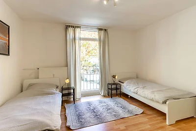 MET01 Ferienwohnung mit Balkon