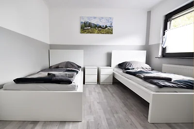 ME02a Ferienwohnung mit Garten
