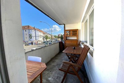 E03 Unterkunft in Essen mit Balkon