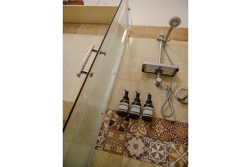 Detail of shower decoration with the essentials provided