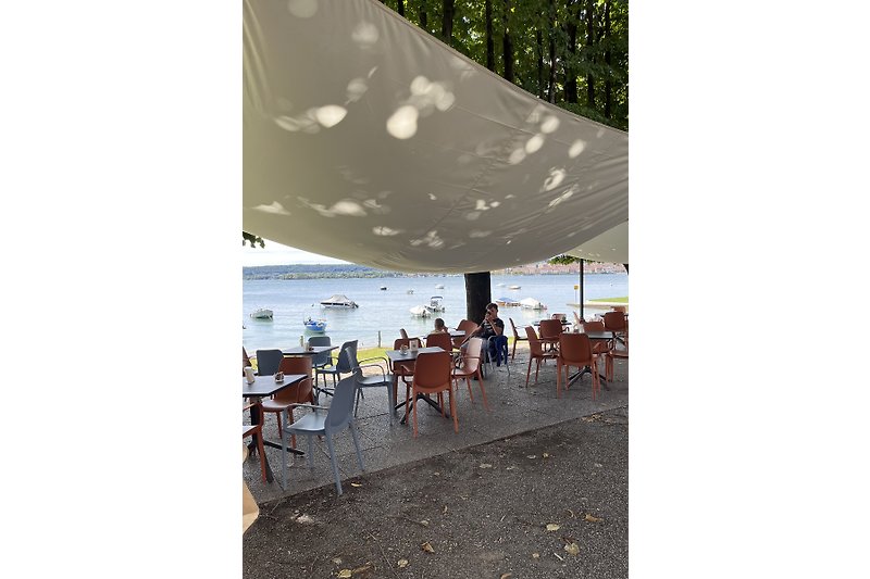 Enjoy a refreshment  drink or coffee with a view over maggiore lake