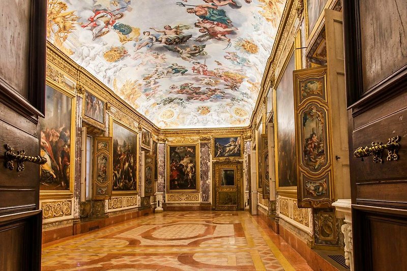 Macerata, Palazzo Bonaccorsi, Galleria dell'Eneide