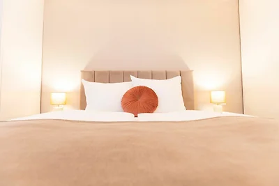 Hello Holidays: Suite | Zentral | Terrasse |...