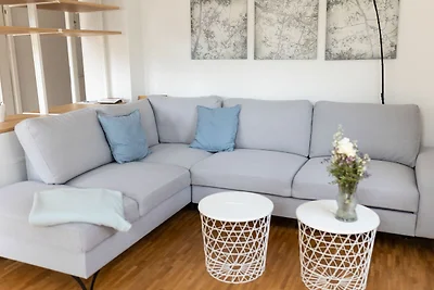 Hello Holidays: Home | Zentral | Terrasse |...
