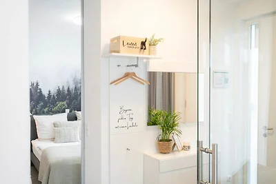 Hello Holidays: Waldspaziergang | Terrasse |...