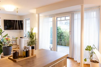 Hello Holidays: Home | Zentral | Terrasse |...